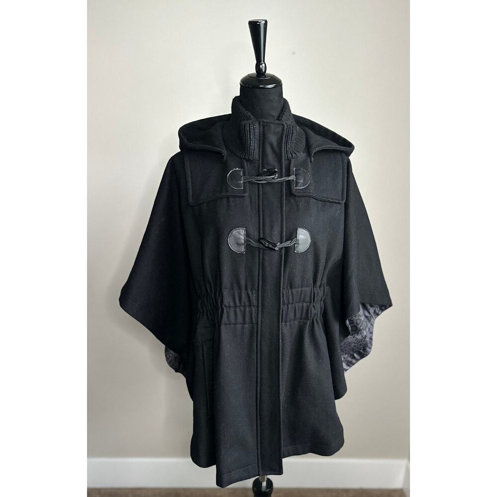 Vintage Guess Y2K Black Hooded Wool Toggle Closure Caplet Poncho Size L